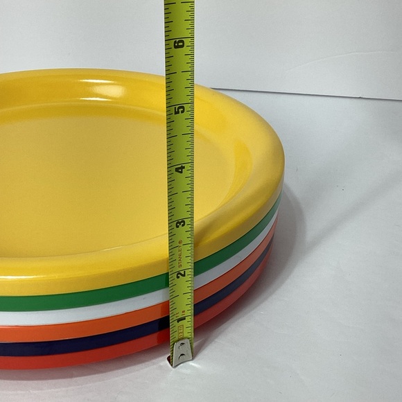 Ingrid LTD Chicago Plate Cup Party Pack Set Vintage Plastic Party Picnic Ware - Picture 10 of 16